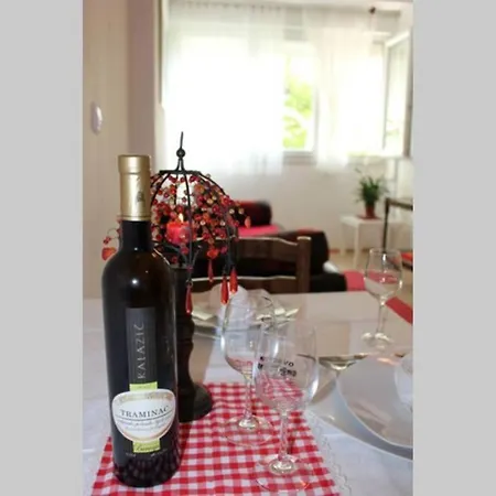 Apartmán Old City/beach 13 Minutes Away, Parking, For 4 Split