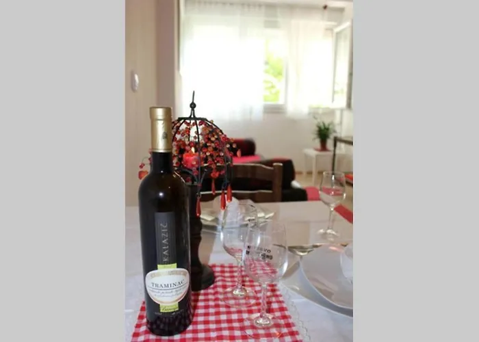 Apartmán Old City/beach 13 Minutes Away, Parking, For 4 Split